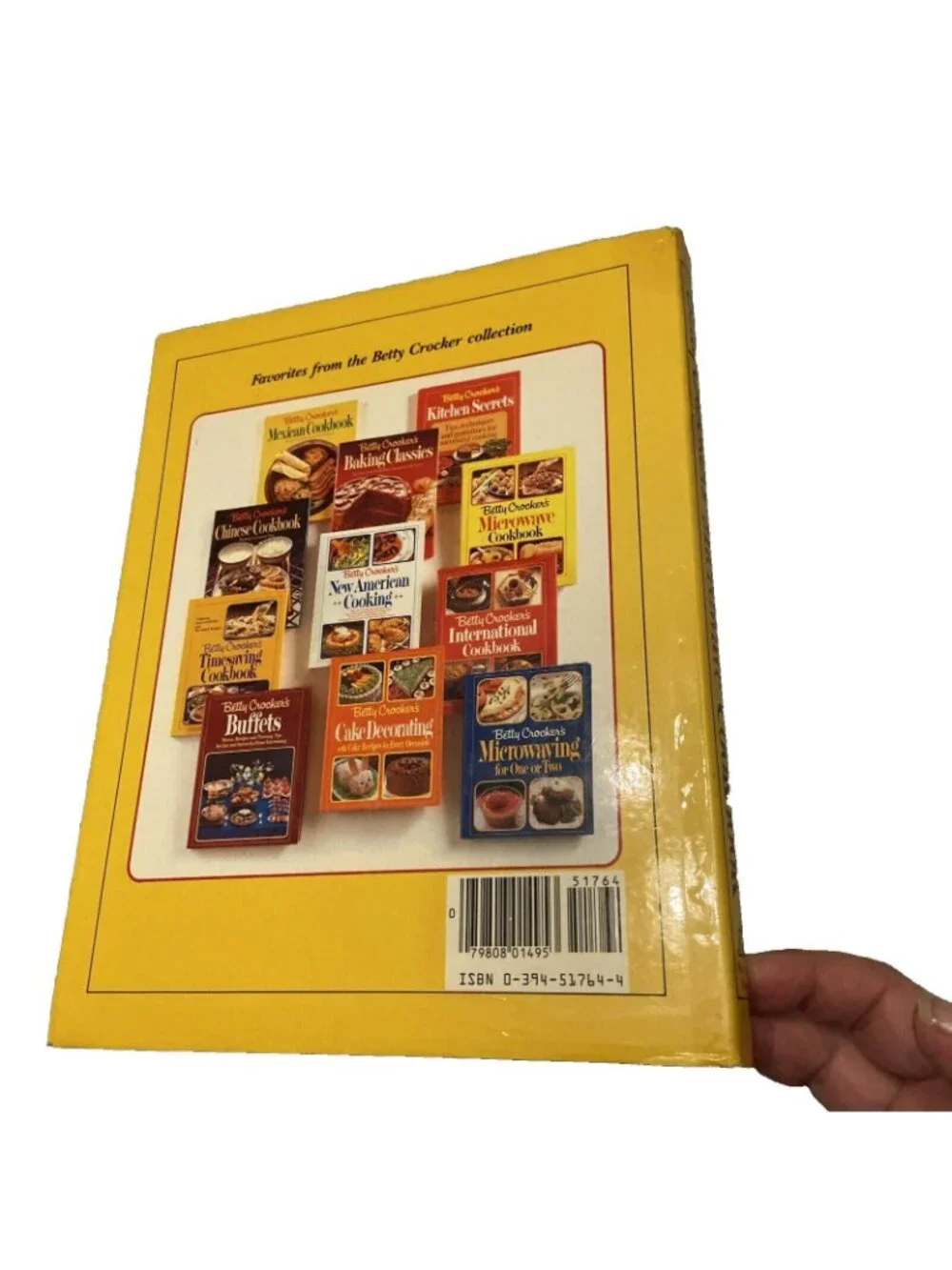 VTG - Betty Crocker's Microwave Cookbook 1981 -  Cook Book Recipes